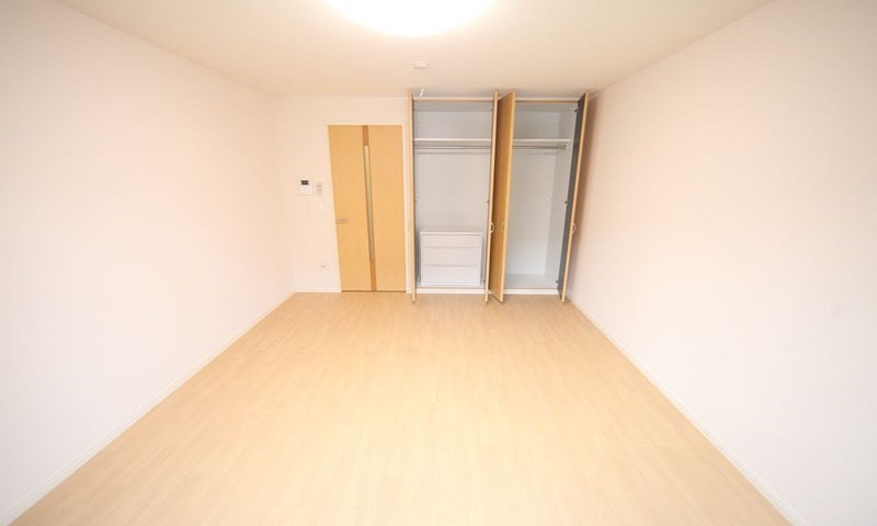 洋室8.6帖 クローゼット付