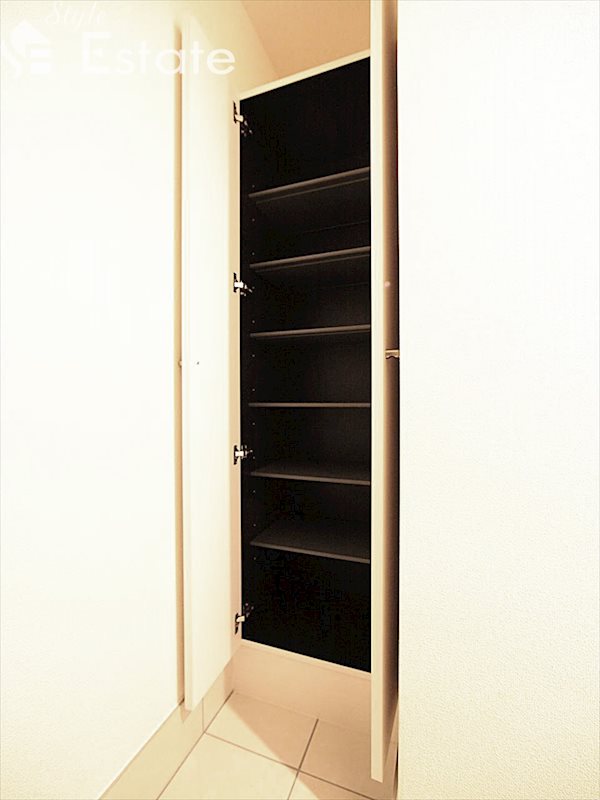 シューズボックス