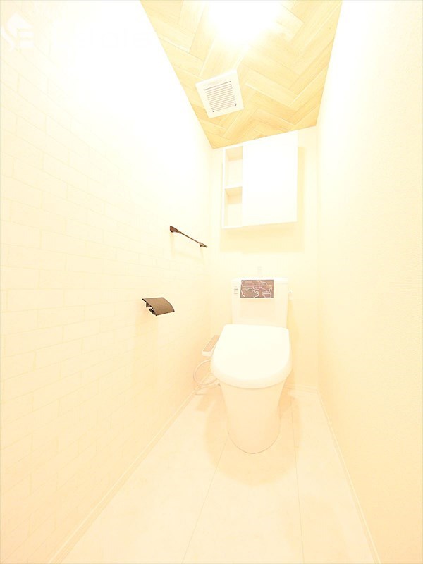 ウォシュレットつき