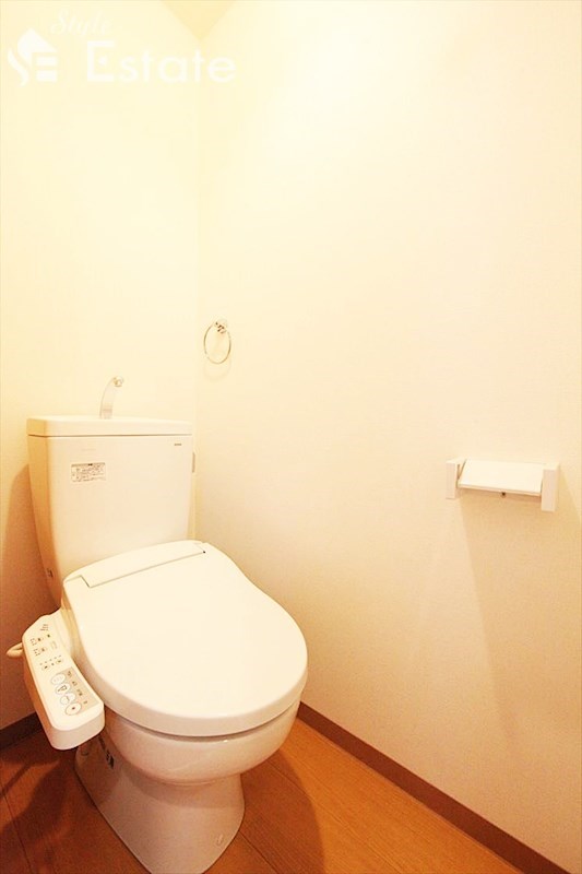 温水洗浄便座付トイレ