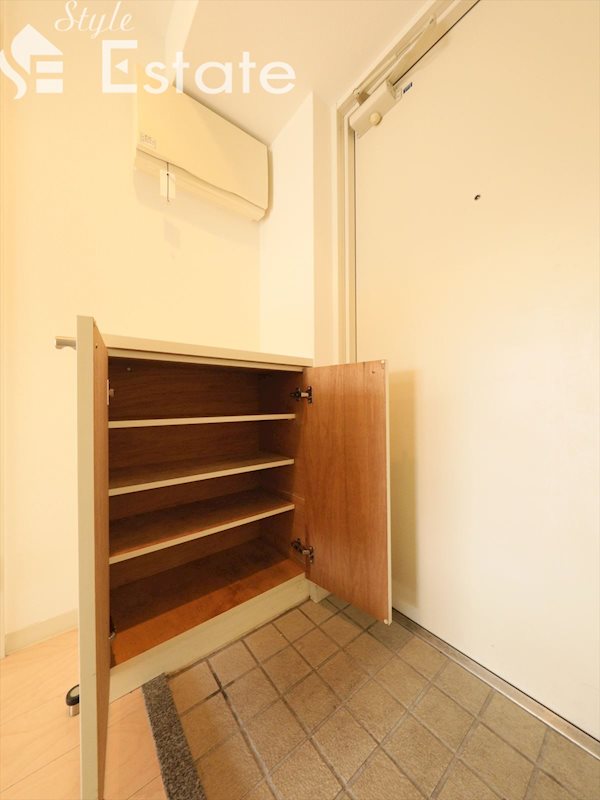 シューズボックス