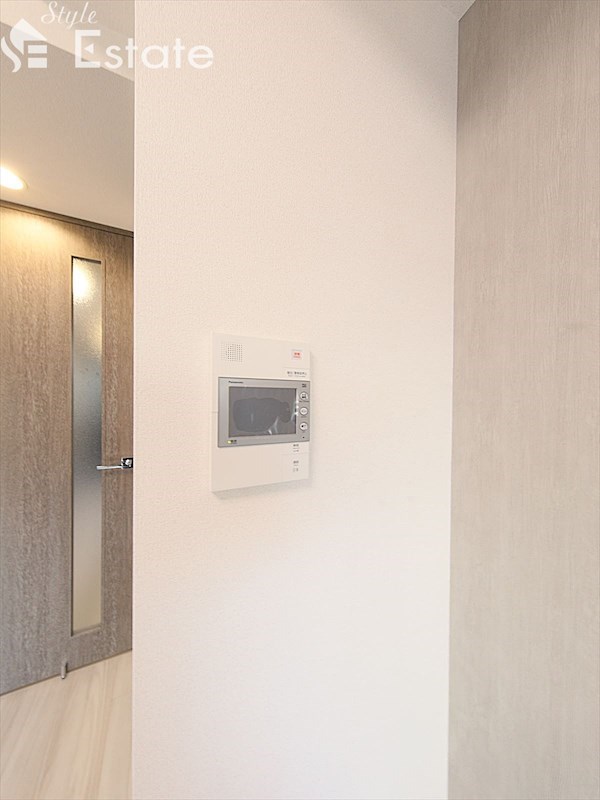 カラーモニター付