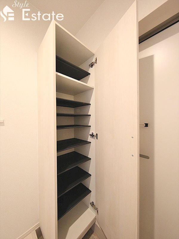 シューズボックス