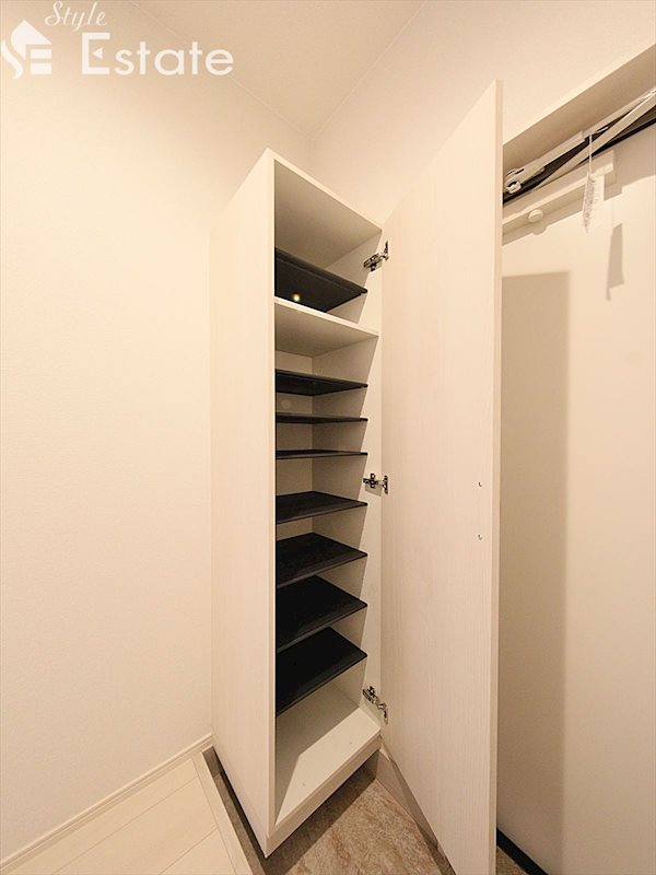 シューズボックス