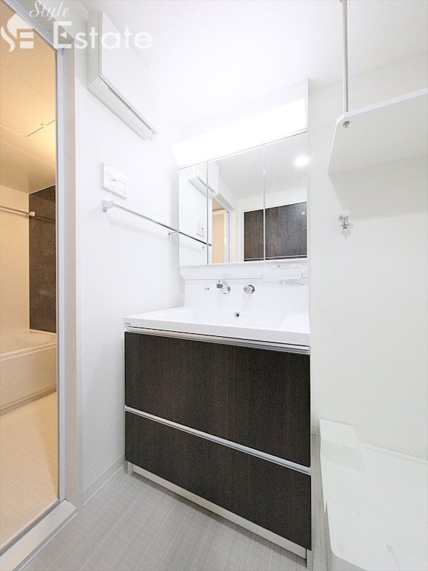 同仕様内装
