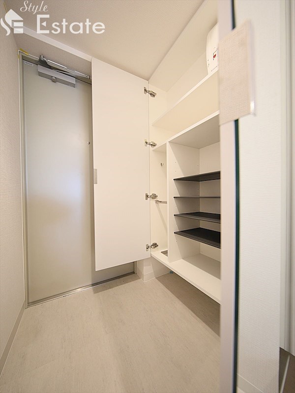 シューズボックス