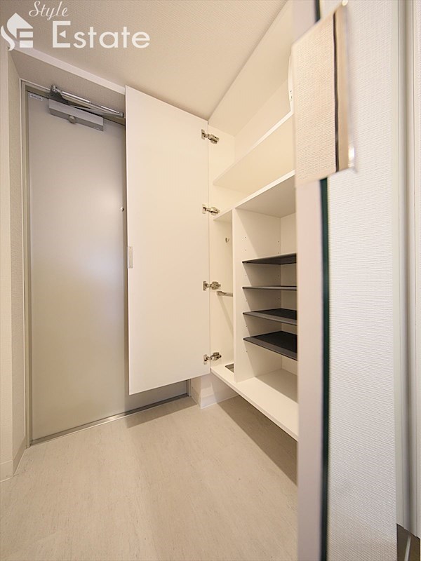 シューズボックス