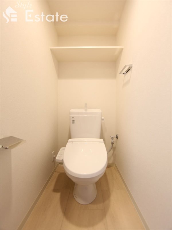 温水洗浄便座付シャワートイレ