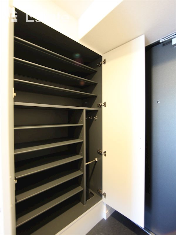 シューズボックス