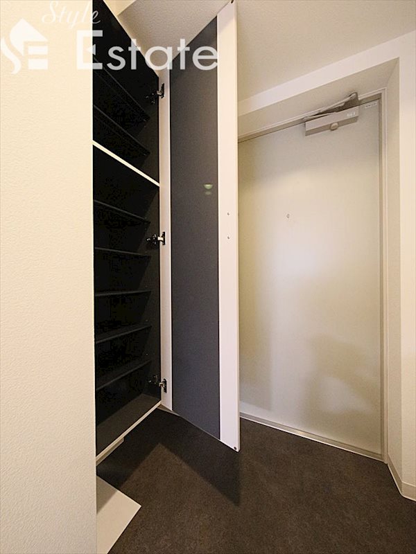 シューズボックス