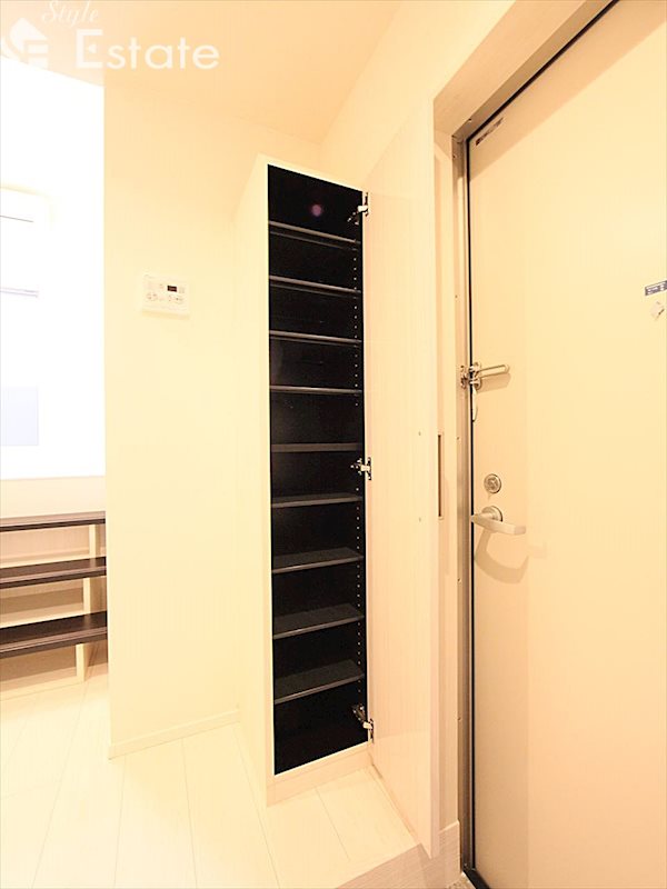 シューズボックス