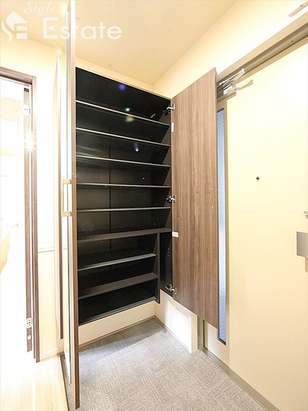 シューズボックス