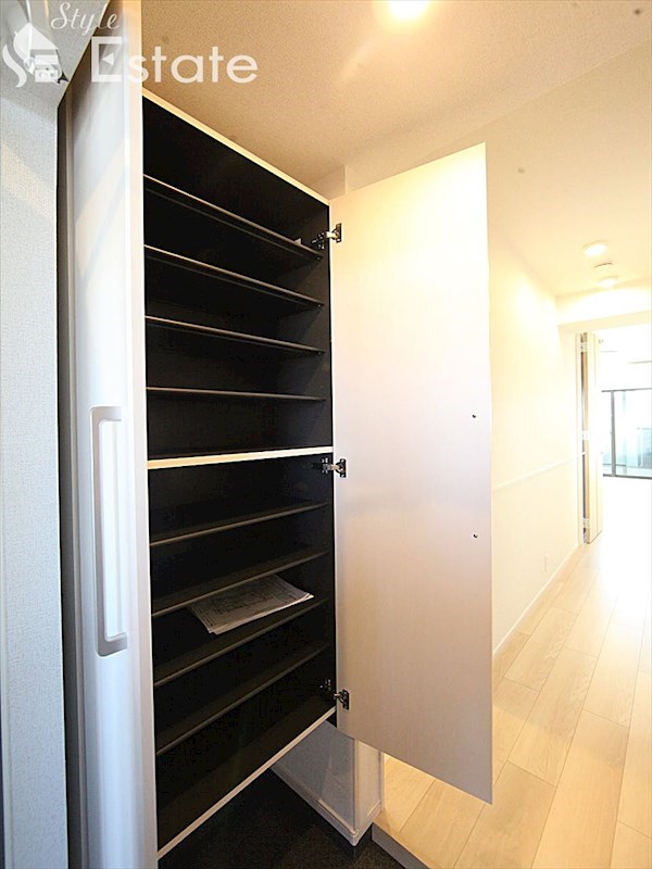 シューズボックス