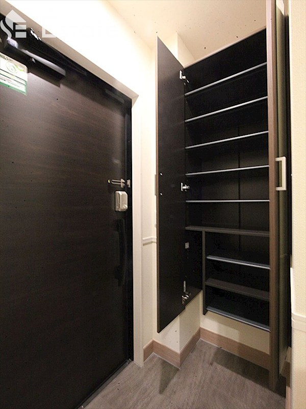 シューズボックス