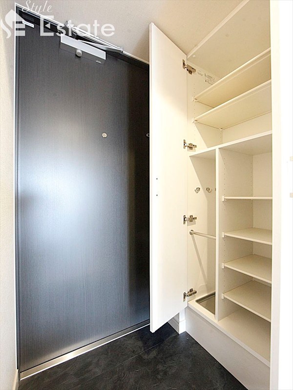 シューズボックス