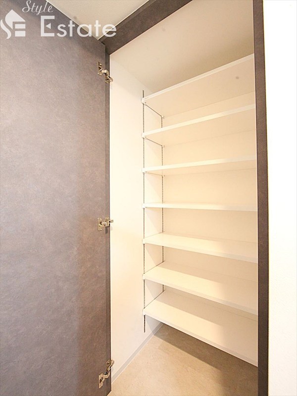 シューズボックス