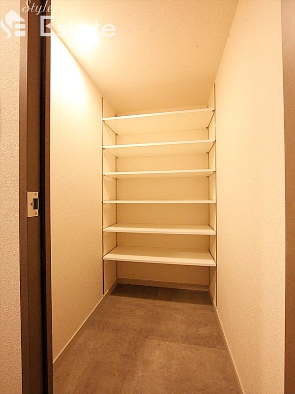 シューズボックス