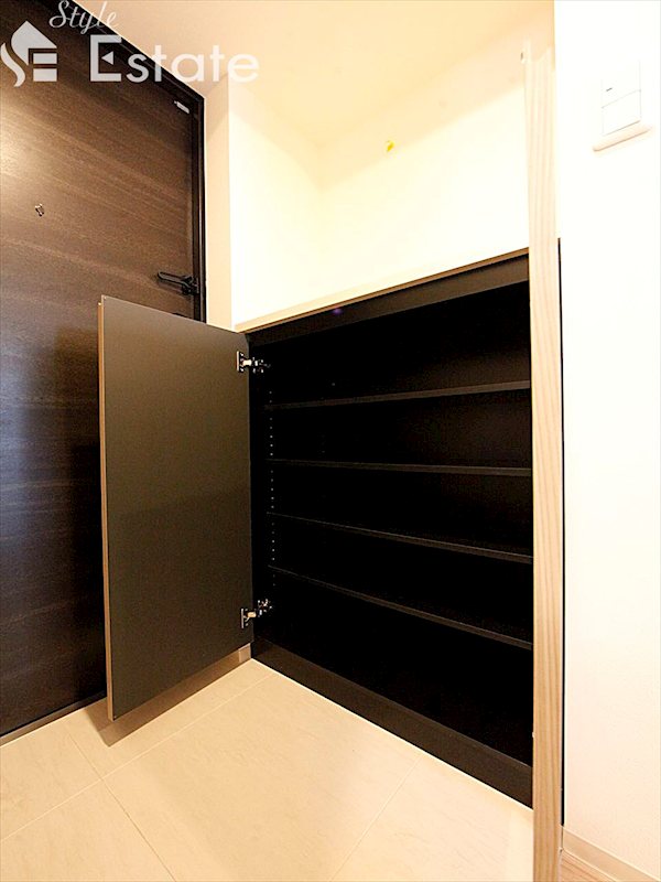 シューズボックス