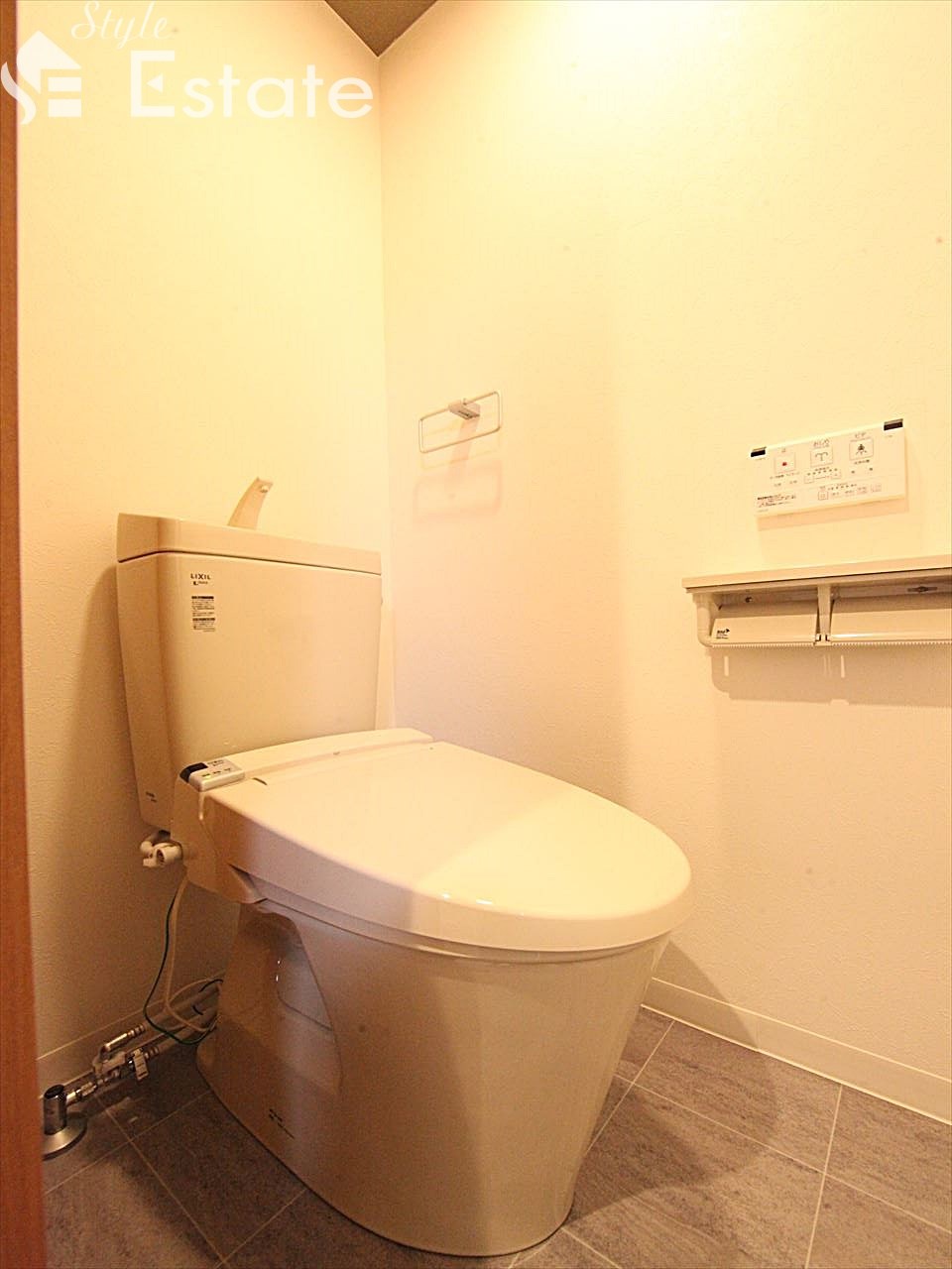 トイレ 温水洗浄暖房便座