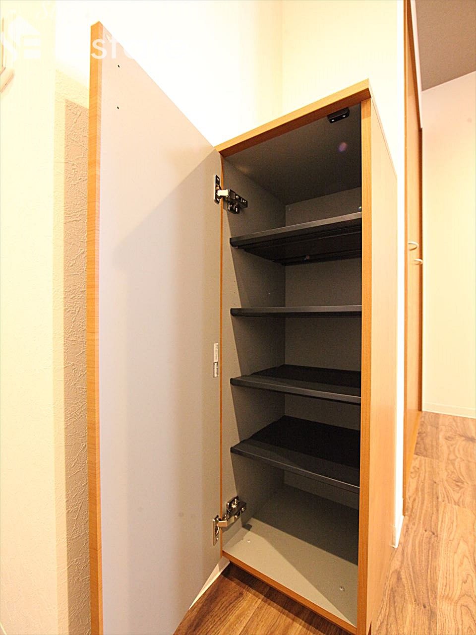 シューズボックス