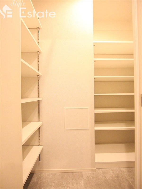 シューズボックス