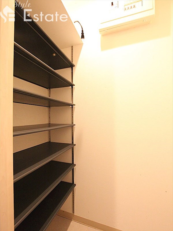 シューズボックス