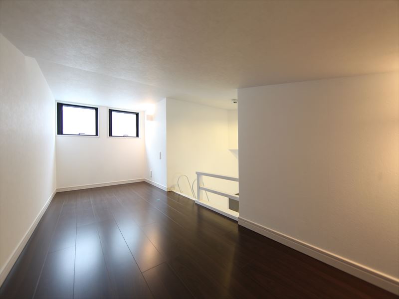 ロフト付(様々な用途として使えます)