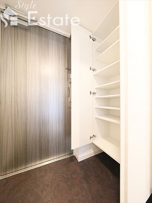 シューズボックス