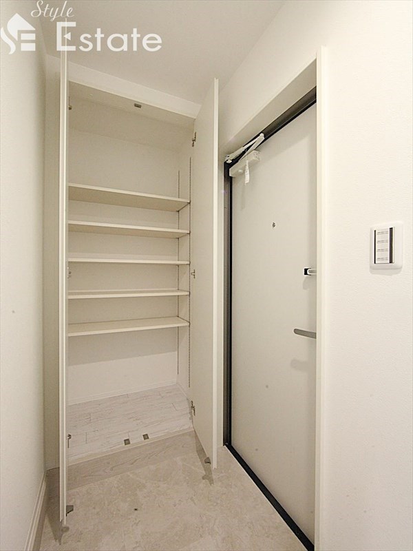 シューズボックス