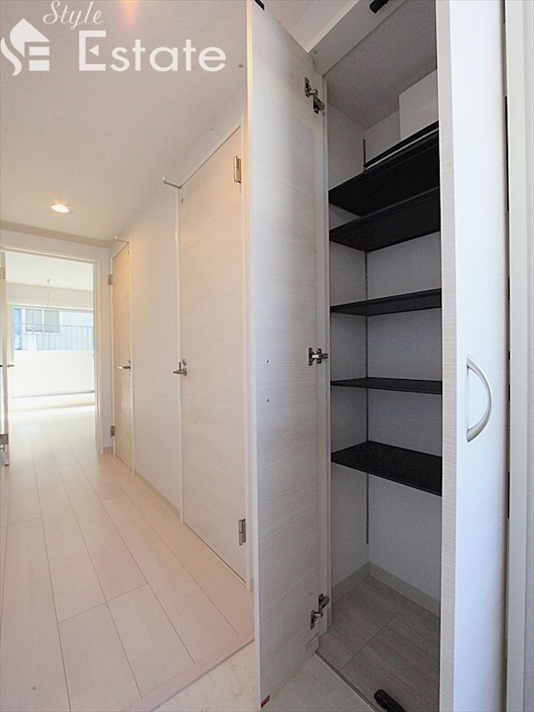 シューズボックス