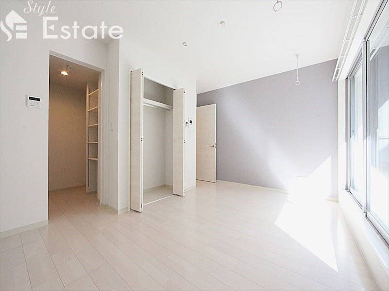 洋室 別角度から