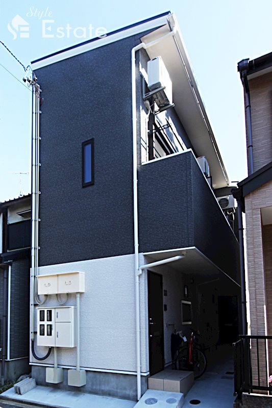 アースクエイク川間