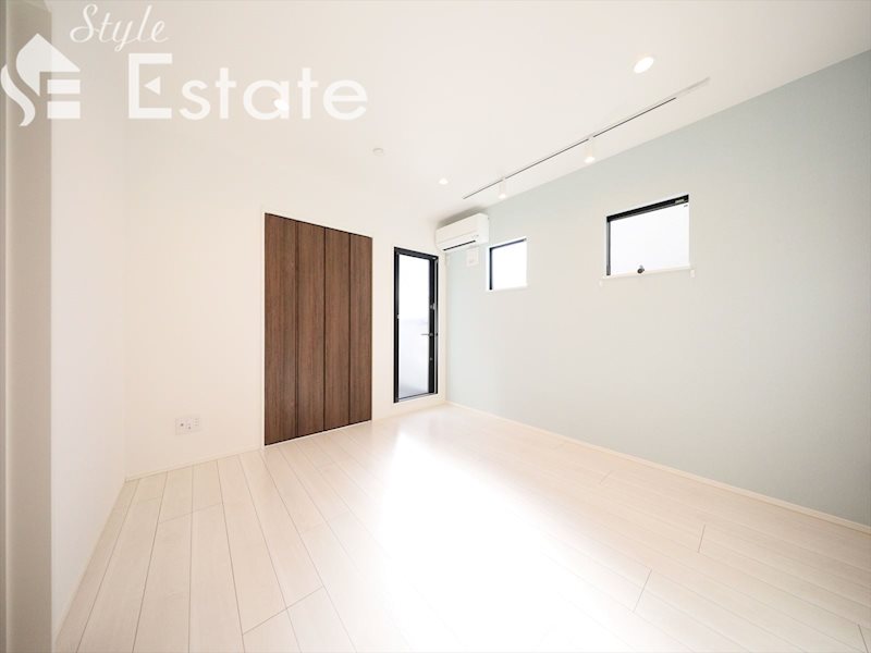 リビング 同所別部屋の写真