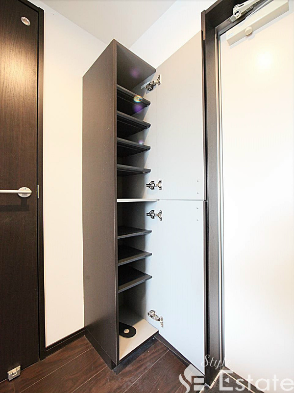 シューズボックス