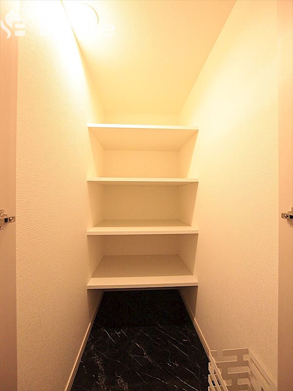 シューズボックス