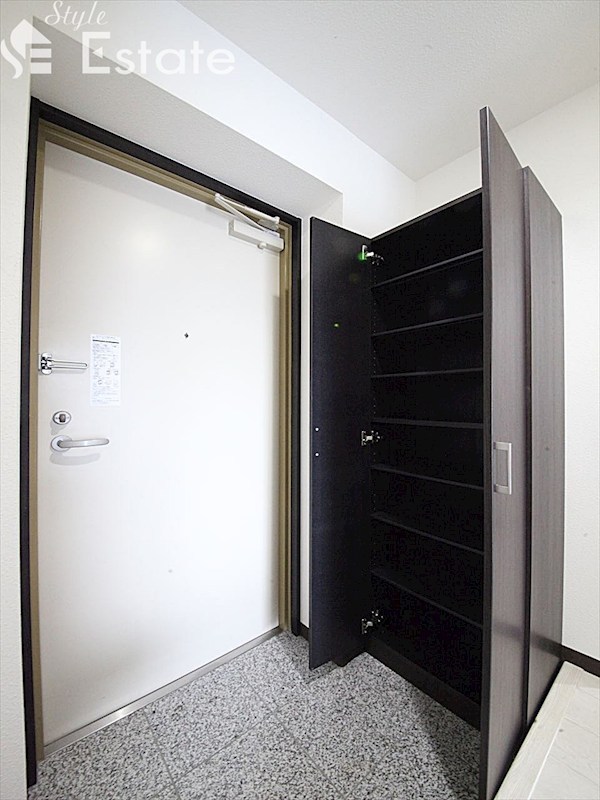 シューズボックス