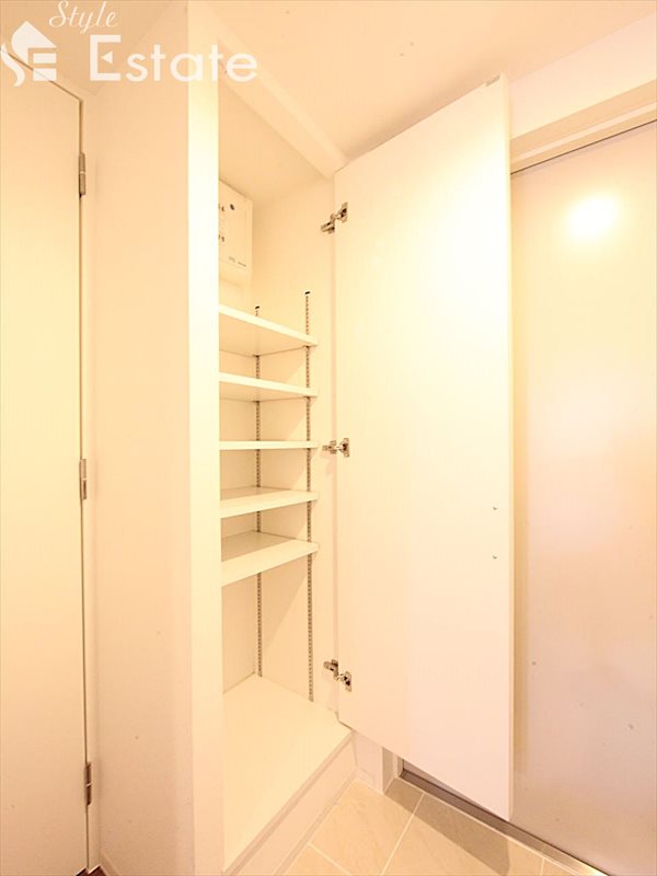 シューズボックス