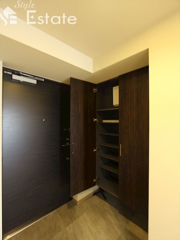 シューズボックス