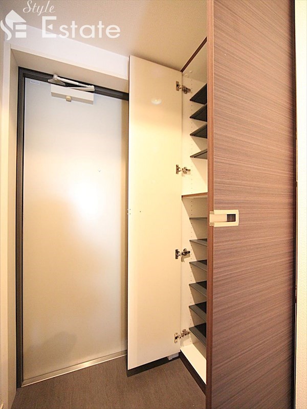 シューズボックス