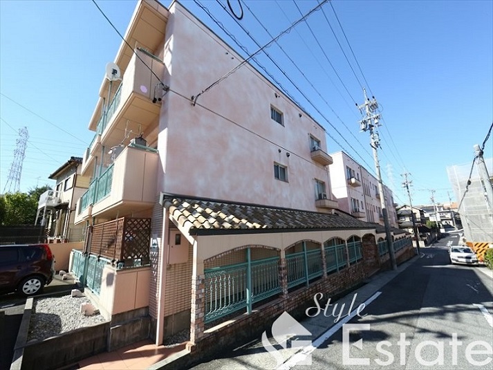Shinesmily シャインスマイリー 小型犬 猫2匹 料金変更なし 名古屋市名東区上社 名古屋地下鉄東山線 の詳細情報 名古屋の賃貸デザイナーズマンション アパートはスタイルエステート Shinesmily シャインスマイリー 小型犬 猫2匹 料金変更なし 名古屋市名東区上社 名古屋地下鉄東山線 の詳細情報 名古屋の賃貸デザイナーズマンション アパートはスタイルエステート