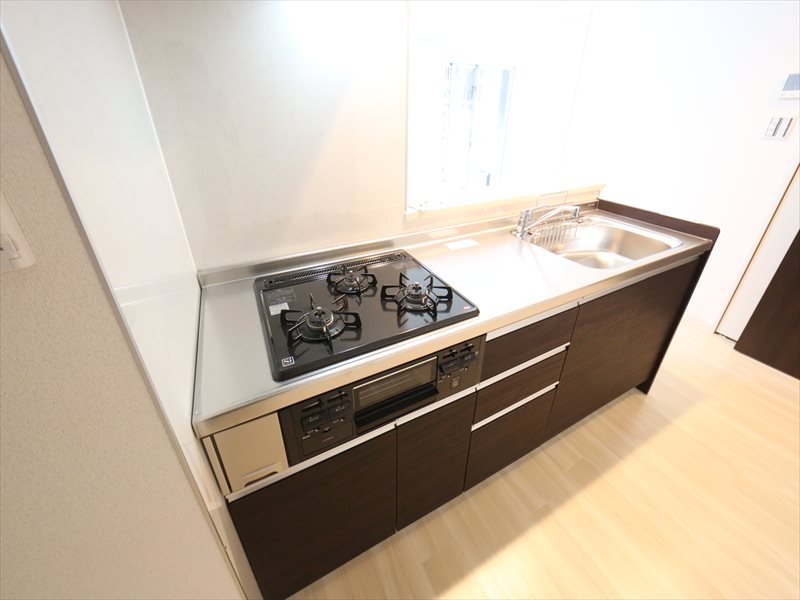 カウンターキッチン(ガス3口コンログリル付き)