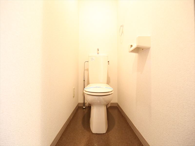 トイレ(温水洗浄便座設置可)