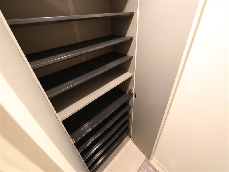 シューズボックス