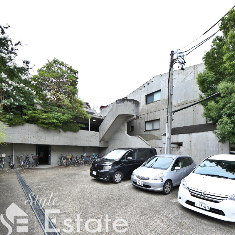 タウン唐山F棟（タウンカラヤマエフトウ）