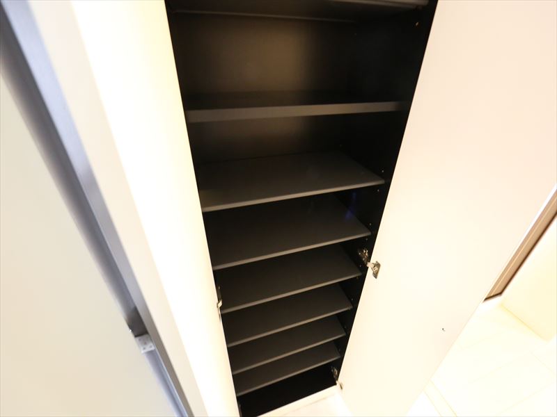 シューズボックス