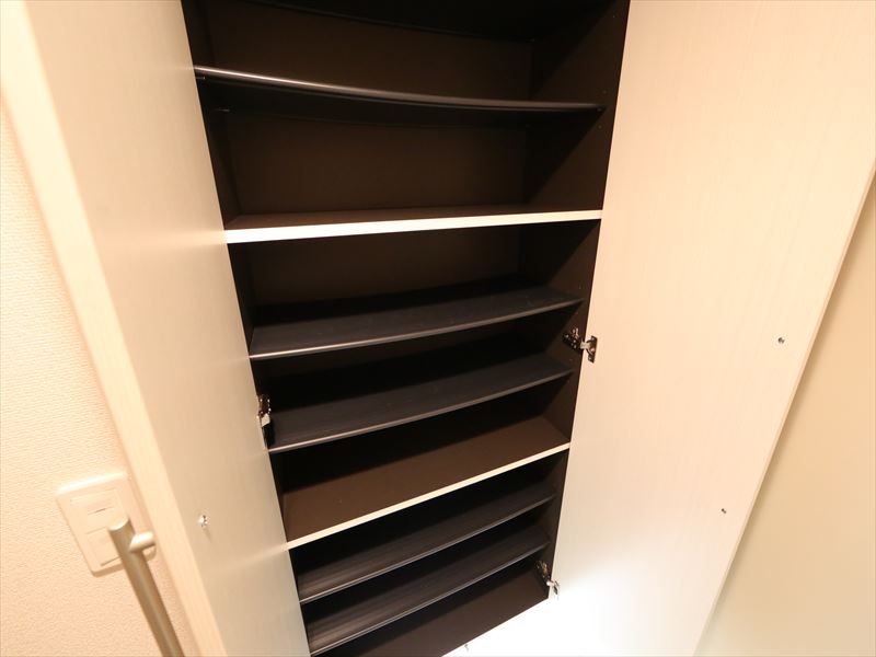 シューズボックス