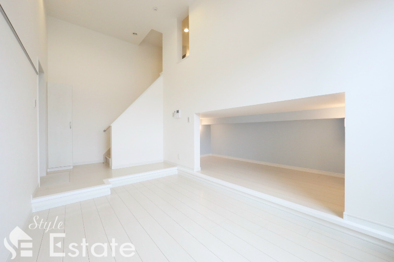 CRASTINE UNDER LOFT モデルルーム