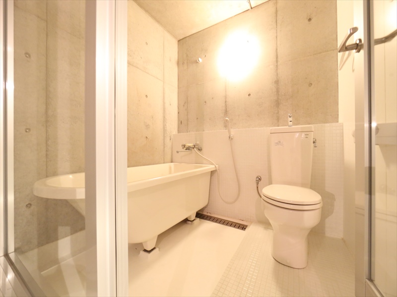 バスルーム トイレ