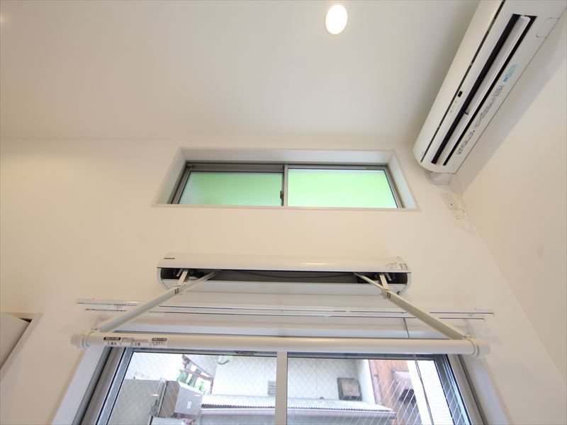 エアコン付・室内物干し付