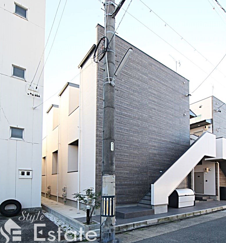 LA TACHE I（ラターシュワン）